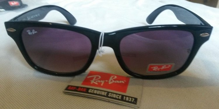 New with tags ray ban wayfarer